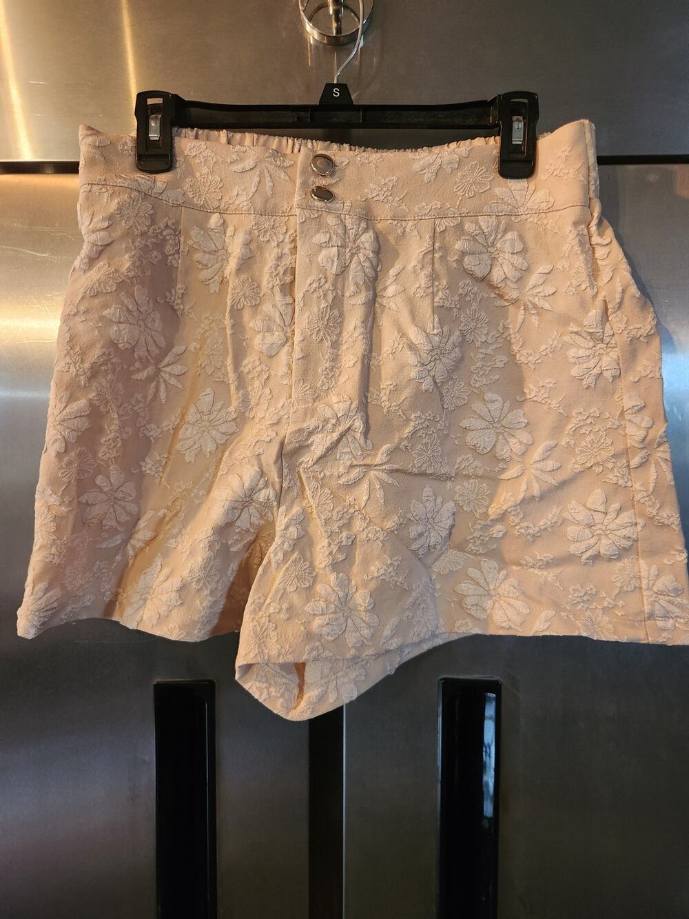 Shein Curve Cream Floral Eyelet Shorts Plus Size 0XL High Waist Button Front
